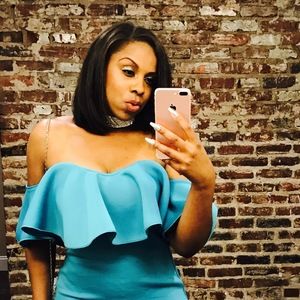 Meet your Posher, Alexis